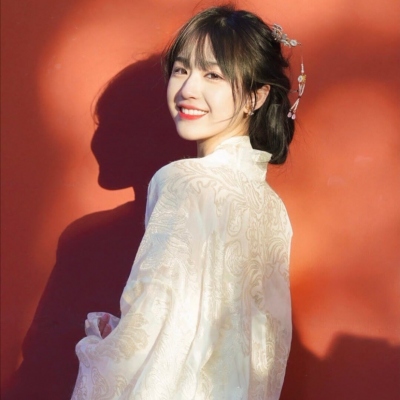 超火女生高清头像合集 共19张