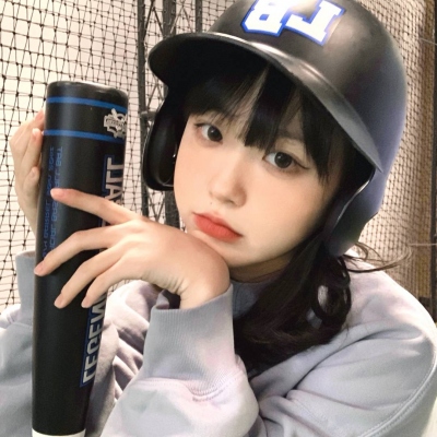 超火的女生真人微信头像 20张合集