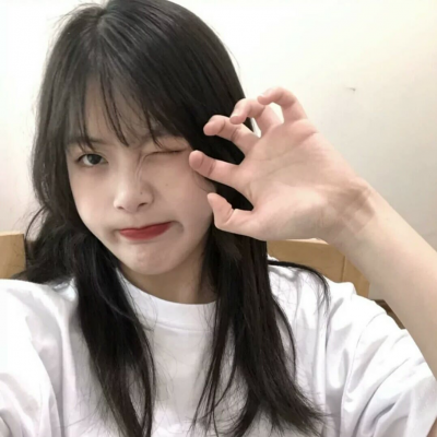 现在网络上超火的女生真人个性头像合集来啦，一共10张