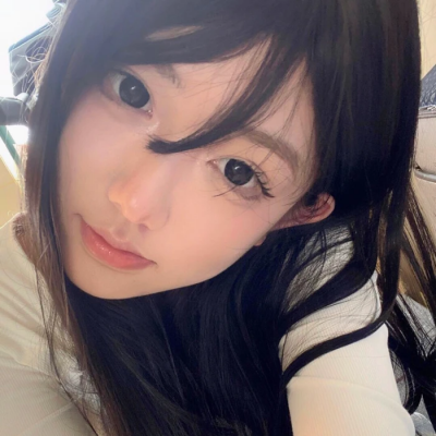 12张质感拉满的稀有真人女生头像合集