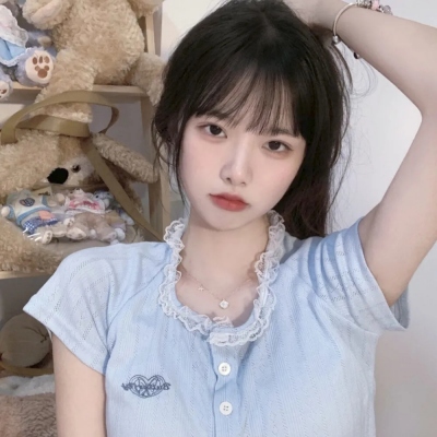 ins风超美女生正脸头像合集（10张）