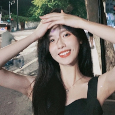 女生微信头像高清合集来啦！共20张最新款头像可供挑选。