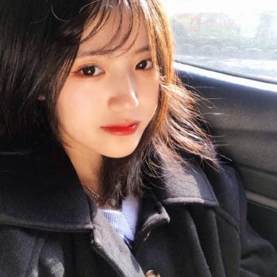 9张好看的女生真人头像合集 直接存就能用