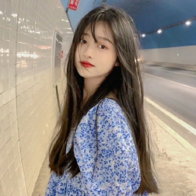 10张干净高级感女生真人微信头像合集