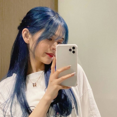 超火的女生真人微信头像 20张合集