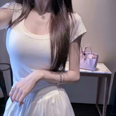 超火的不露脸女生高清头像 共18张