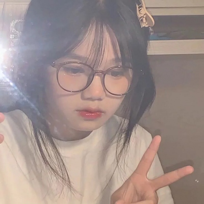 4月知乎精选小众宝藏女生头像 30张整理好啦