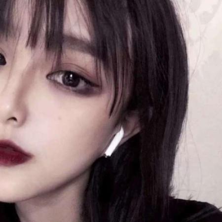 最新女御姐款微信头像合集（12张）