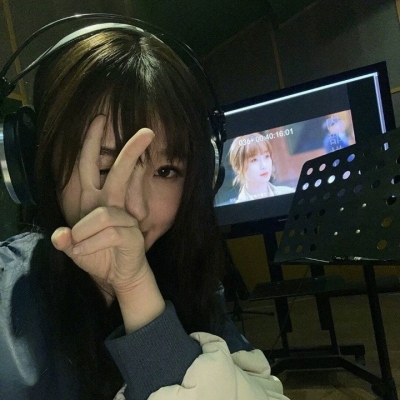 QQ最火女生高清头像合集 共12张