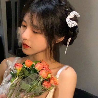 微信热门女生真人头像合集（20张）