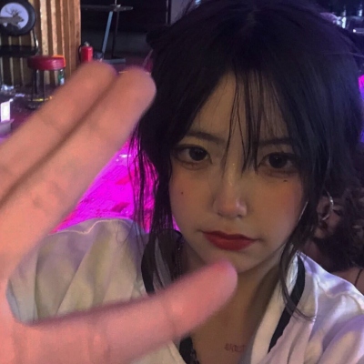 ins风真人小众女生头像合集 20张来了