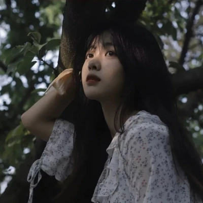 9张女生微信真人头像 赶紧来存