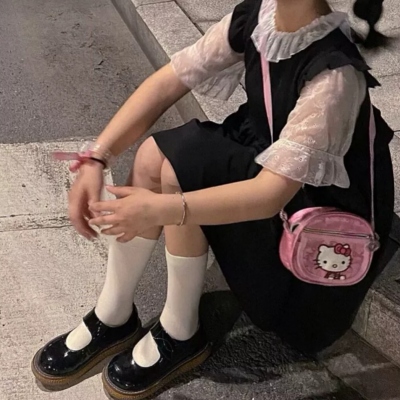 超火不露脸女生微信头像 17张高清合集