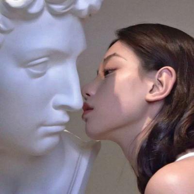 11张文艺感清纯女生单人头像合集