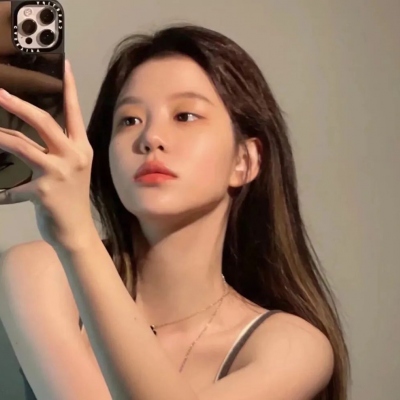 20张氛围感拉满！高级质感时尚女生头像合集