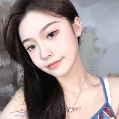 超火的女生高冷真人头像来啦 共19张