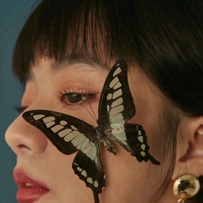 女生ins风小众真人头像合集来了！共18张不撞款的个性女头