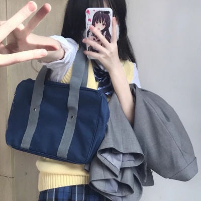 超酷不露脸半身JK女生头像合集 共11张