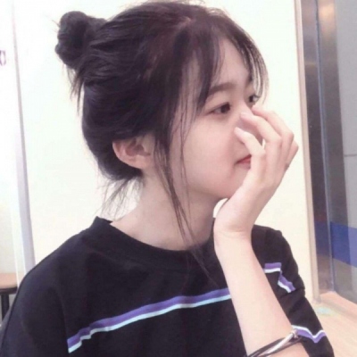 现在网络上超火的女生真人个性头像合集来啦，一共10张