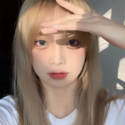 最新18张超好看的网图女生头像合集