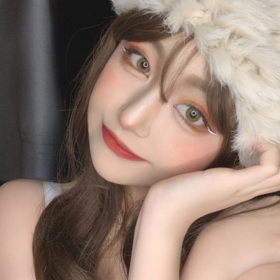 超火的女生高冷真人头像来啦 共19张