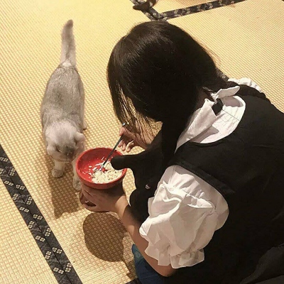 19张超好看的ins风不露脸真人女生头像合集