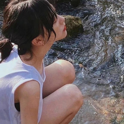 高清女生头像合集 共14张高清资源