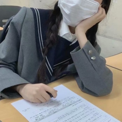 超火女生个性高清头像合集，一共20张