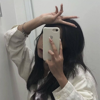 19张超好看的ins风不露脸真人女生头像合集