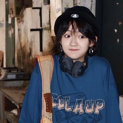 20张真人女生潮图头像合集 网感拉满的日常头像素材