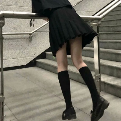 超火的不露脸女生高清头像 共18张