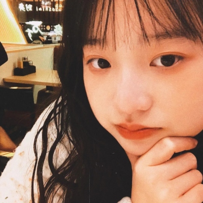 女生ins风小众真人头像合集来了！共18张不撞款的个性女头