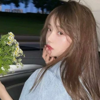 16张清新ins风女生头像合集 氛围感拉满