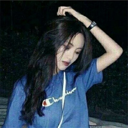 超火的女生伤心头像 一共12张