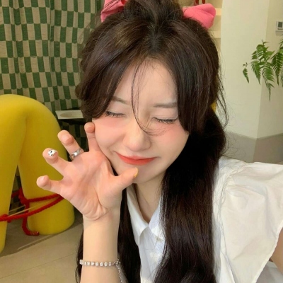 19张温柔干净的真人女生头像 清新感拉满