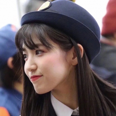 20张氛围感拉满！高级质感时尚女生头像合集