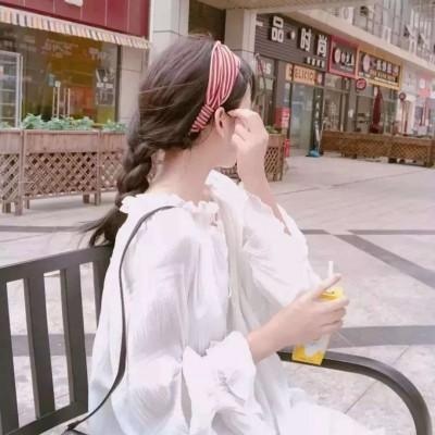 女生微信头像合集：12张高清漂亮原图分享