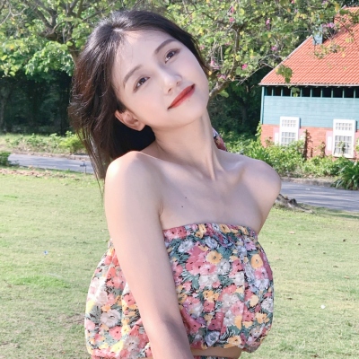 网红真人女生松弛感头像合集来啦，共12张