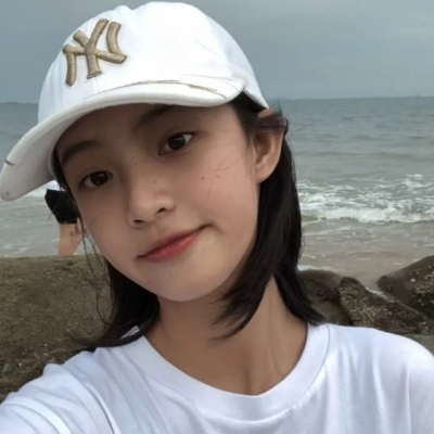 20张真人女生生活照头像合集 氛围感拉满
