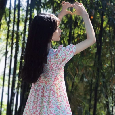 ins风温柔女生头像合集 共18张高清图