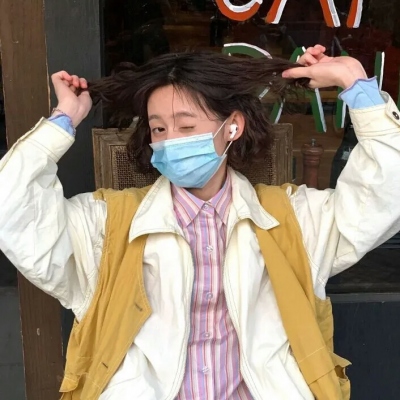 适合网恋用的超真实女生头像（13张）