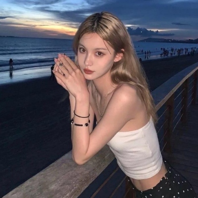 11张真人高冷女生头像合集 氛围感拉满