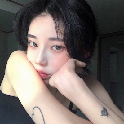 超火的女生高冷真人头像来啦 共19张