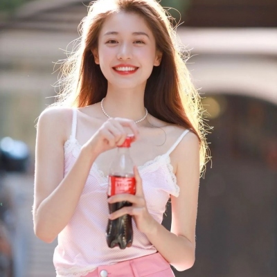 超好用的女生耐看高清头像 一共12张