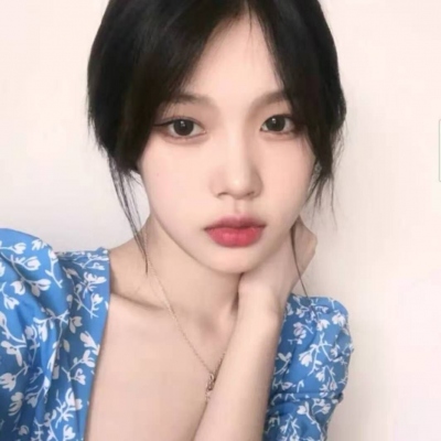 20张真人女生潮图头像合集 网感拉满的日常头像素材