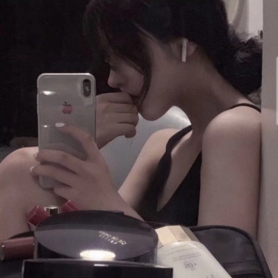 快手超火的女生真人头像合集（17张）