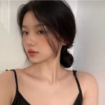 超火的霸气女生真人头像 9张合集