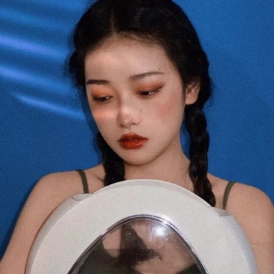 超火个性女生头像合集 共18张