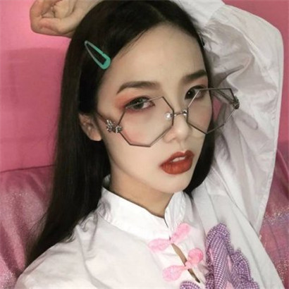 超飒霸气女生头像合集 共12张