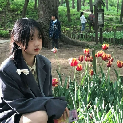 女生头像带花真人ins高级感大图来了，一共10张高清图